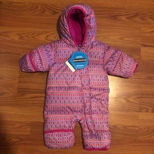 ✨❄️NWT❄️✨ 0-3 mos Columbia snow suit